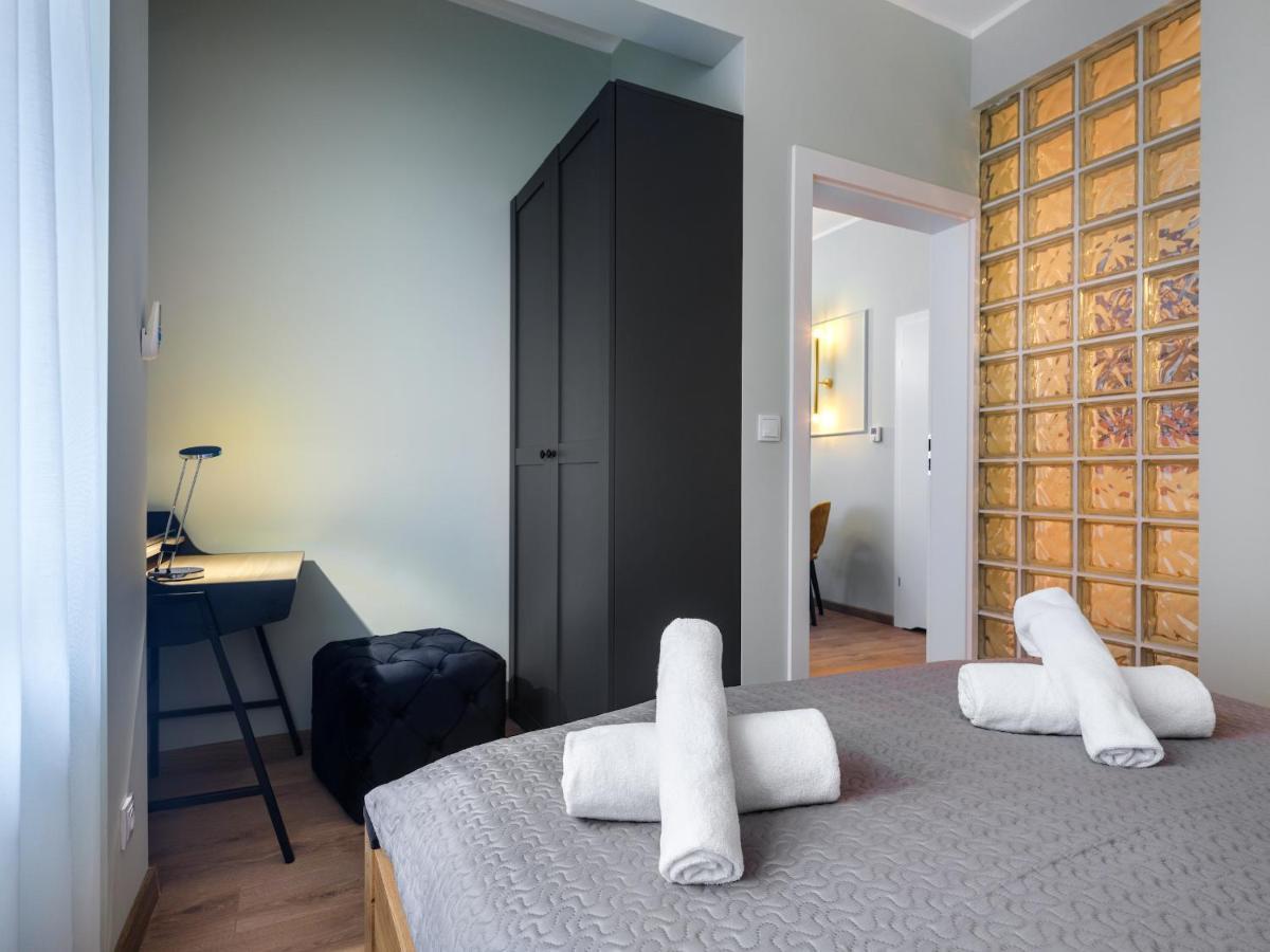 Tyzenhauz Apartments Pawia Street คราคูฟ ภายนอก รูปภาพ